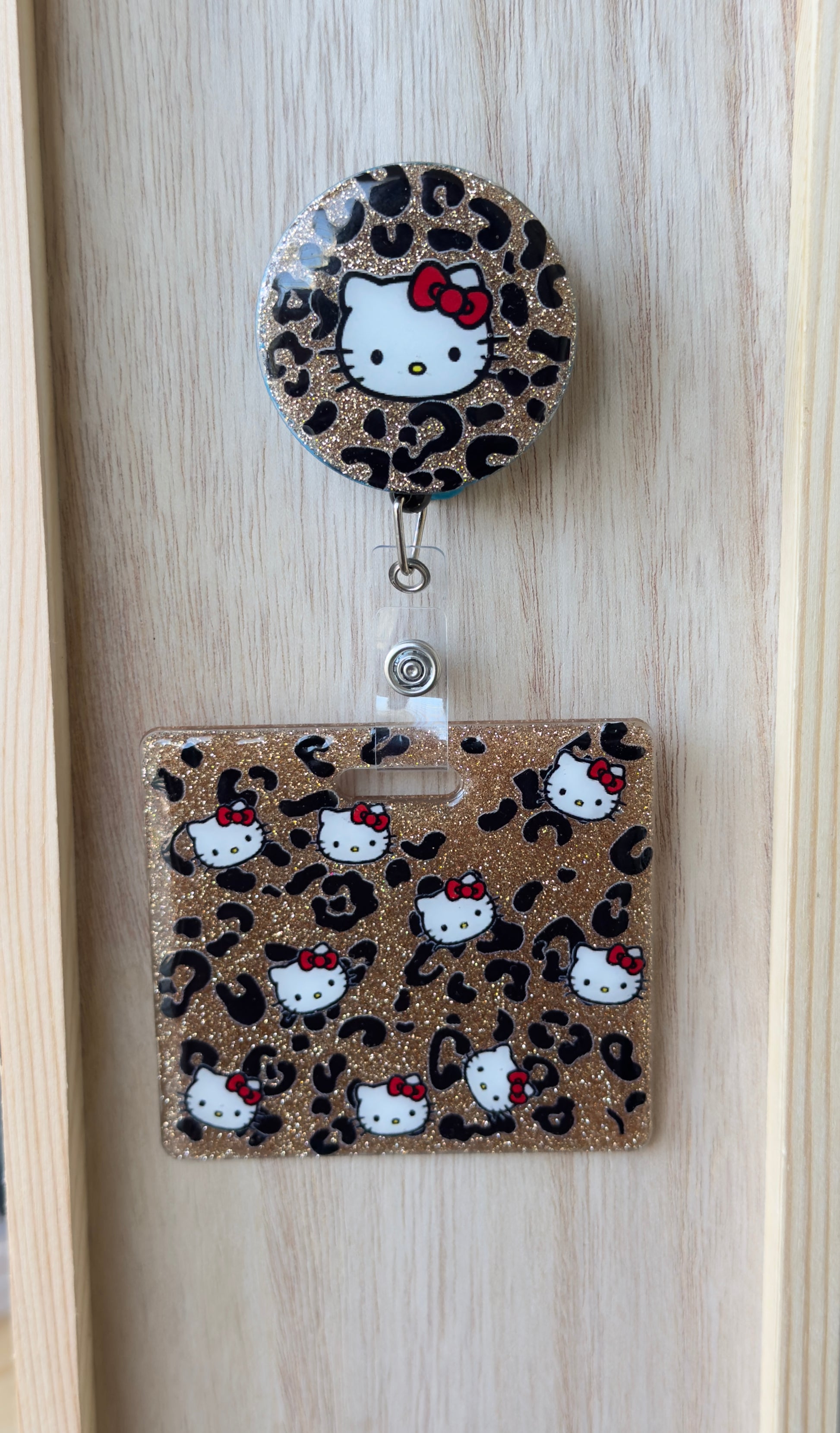 Hello Kitty  Badge Buddy